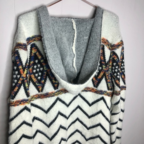 Chevron Boho Hooded Fuzzy Sweater Cardigan - Picture 6 of 7